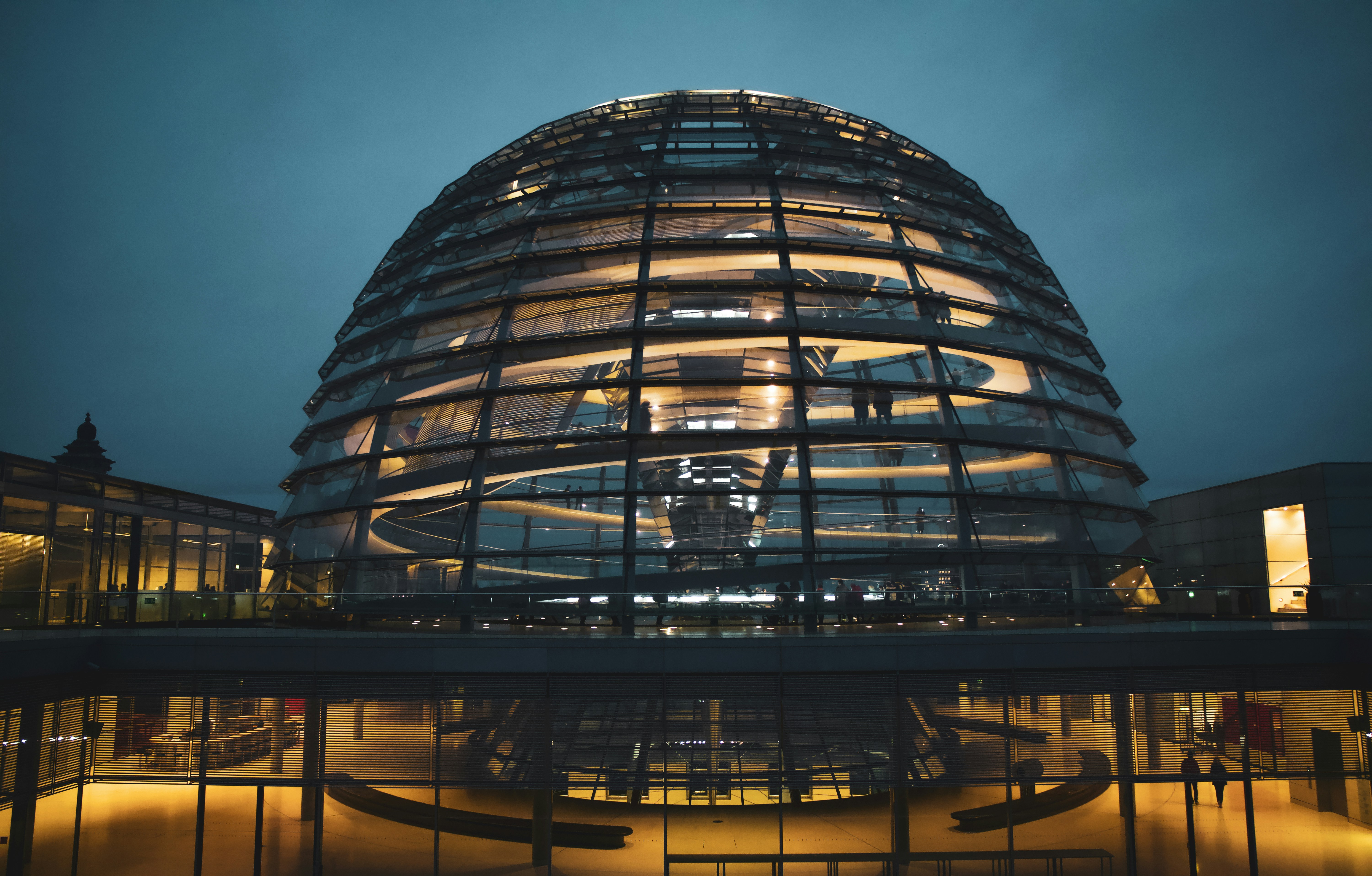 Kuppel des deutschen Reichstagsgebäudes